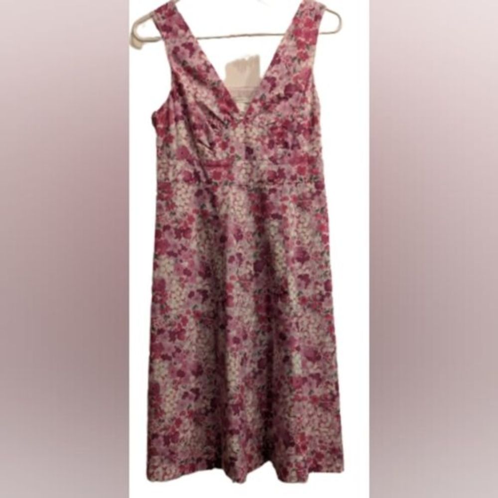 EUC Garnett Hill pink purple green floral sleeveless A-line v neck empire waist